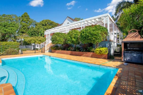 Grande Vista 5Br Manor with Pool & Mt Eden Views